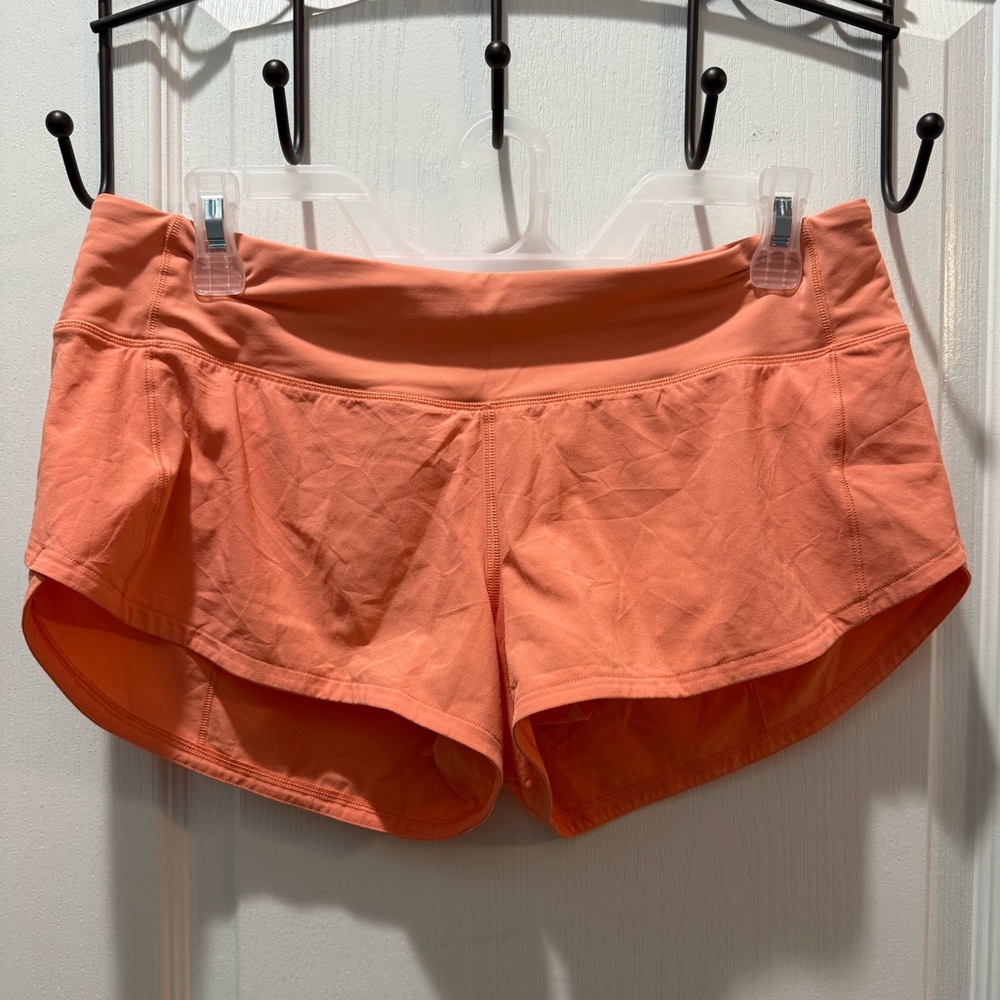 Lululemon Speed Up LR Short 2.5” Lined in Coral Kiss. Size 6.